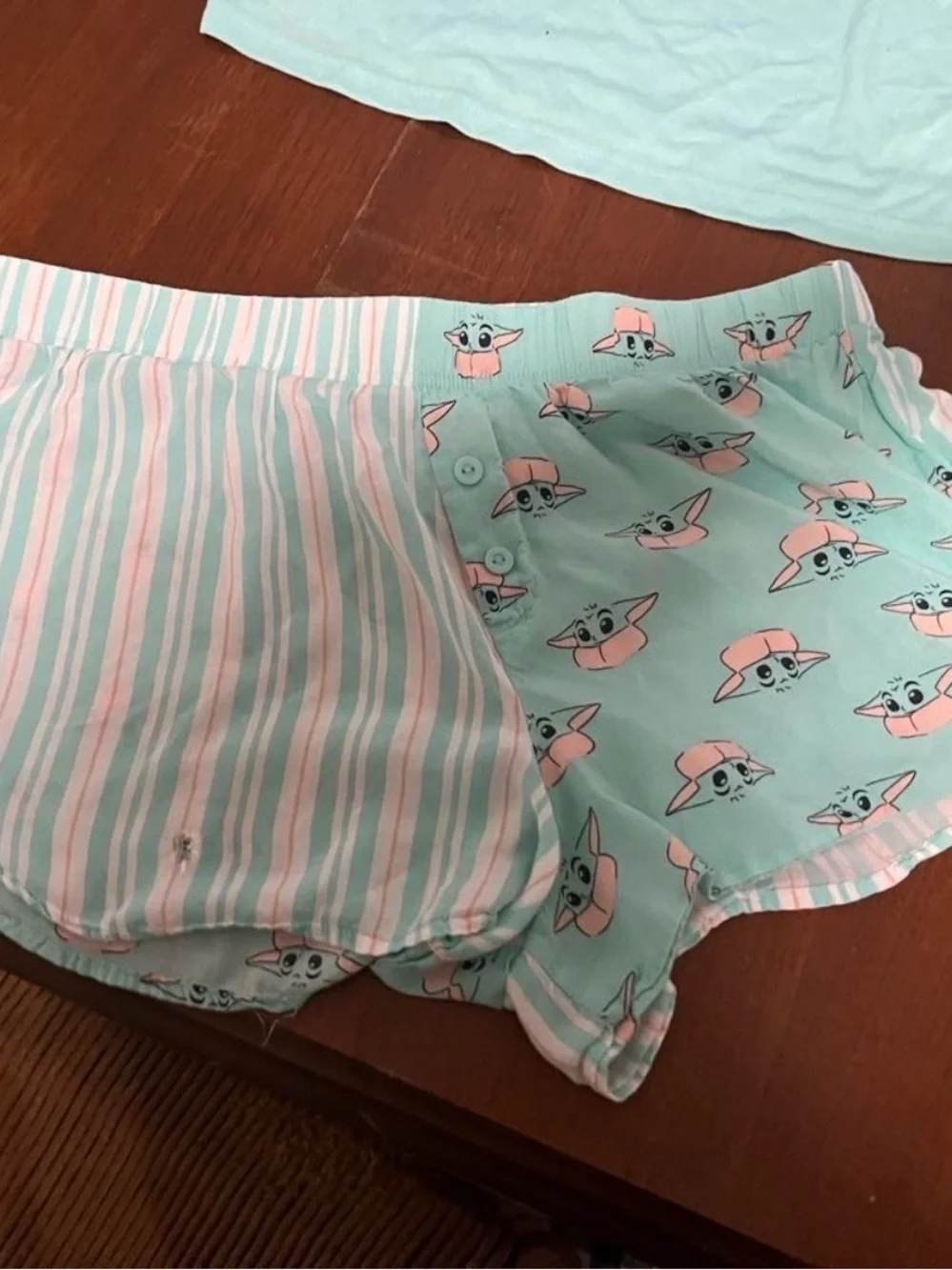 Star Wars Women’s Mint Green Baby Yoda Short Pajama Set